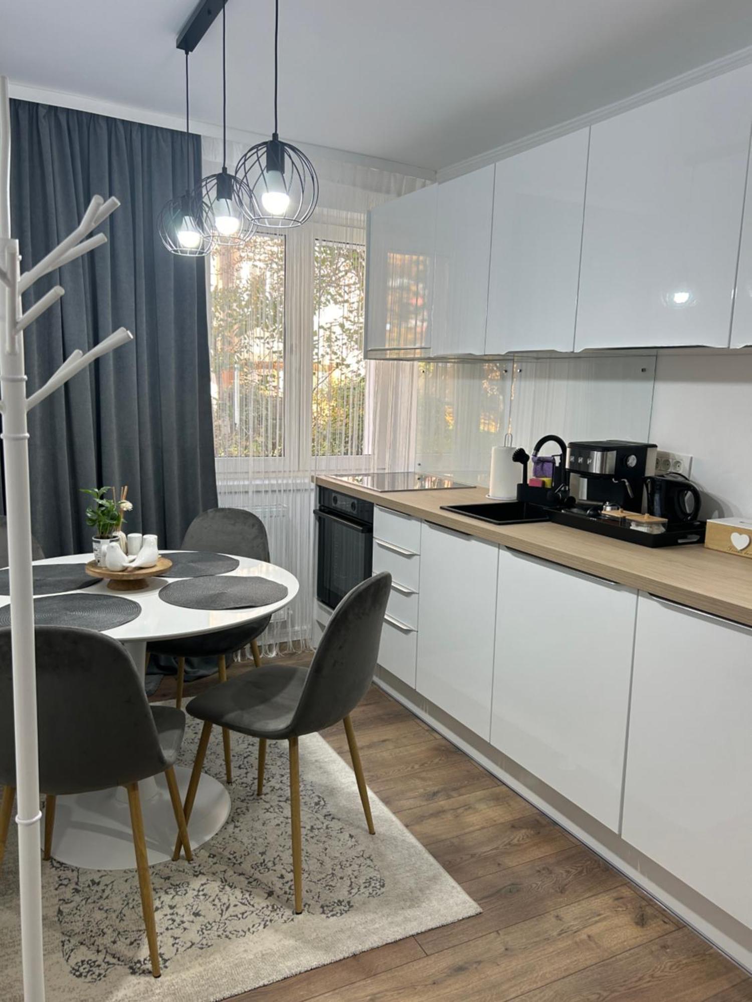 Otilia Home Hunedoara Buitenkant foto